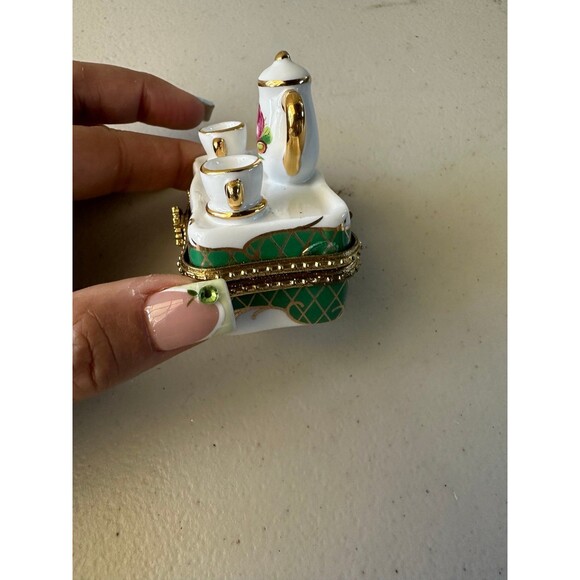 New Siu Ming Green Tea Cup Porcelain Jewelry Keepsake Hinged Trinket Box - Picture 4 of 7